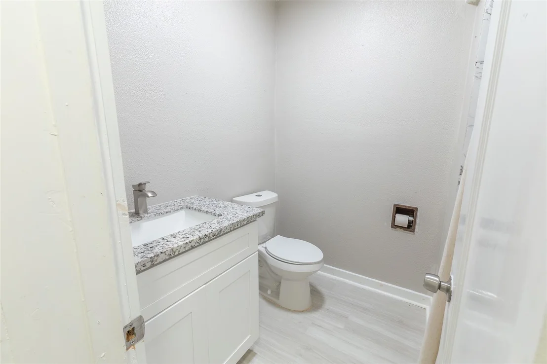 Photo of 2118 Rolling Hills Road