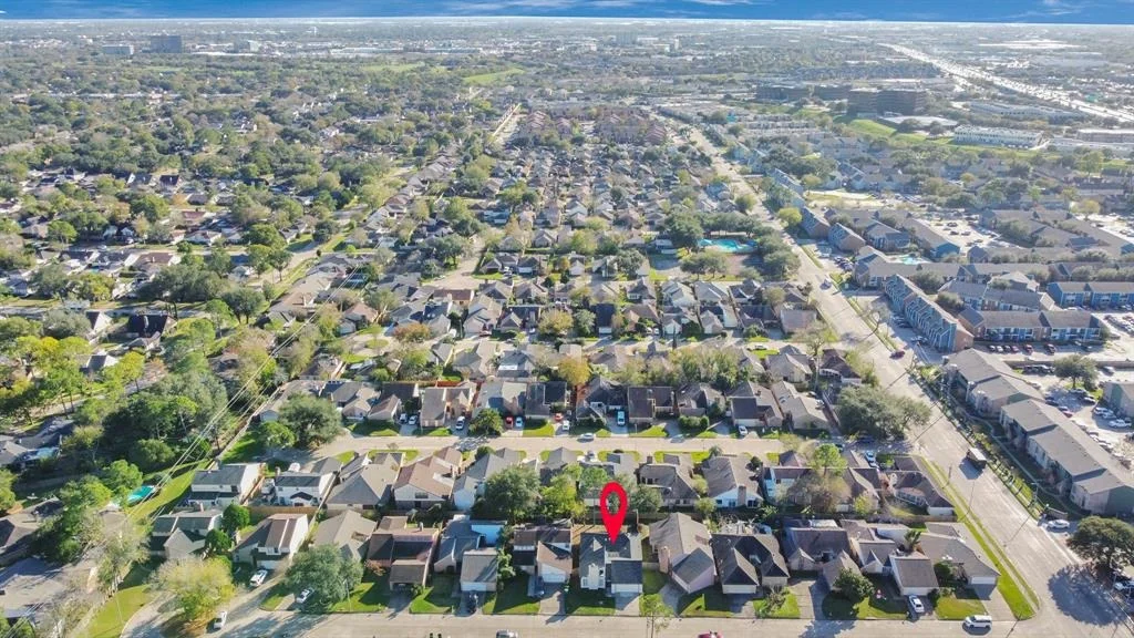 Photo of 9603 Sharpview Drive