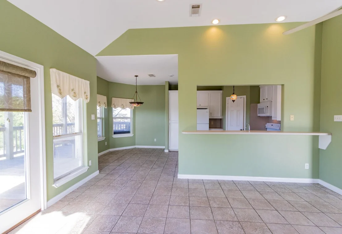 Photo of 1003 Commodore Drive