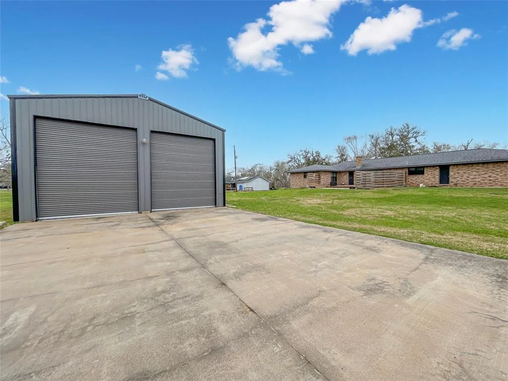 Photo of 302 Buffalo Trail