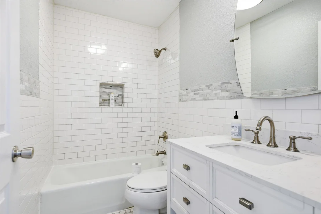 Photo of 1704 Cherry Orchard Drive