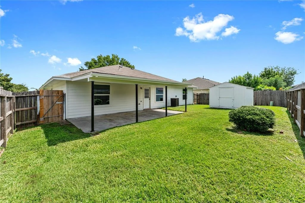 Photo of 7815 Brook Trail Circle