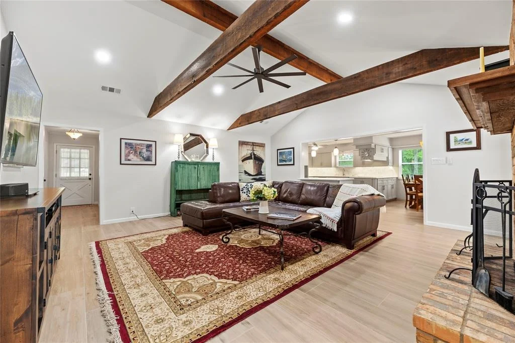 Photo of 2219 Black Hawk Lane