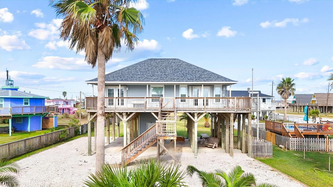 Photo of 904 Surf Drive