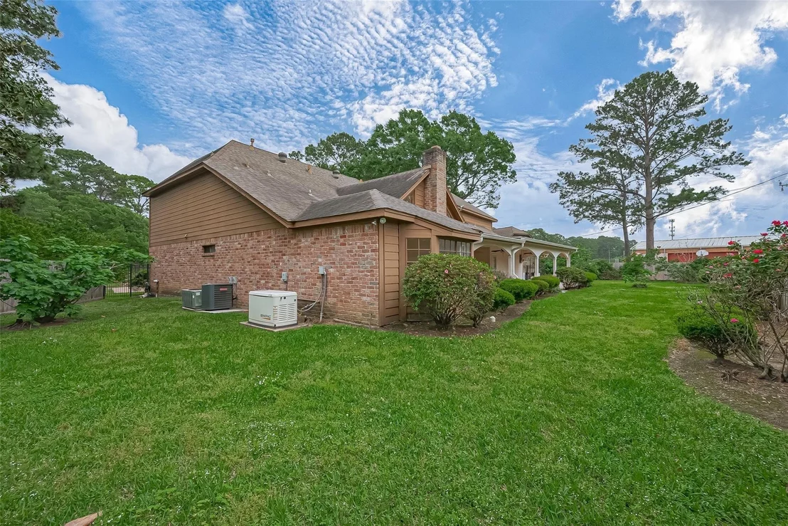 Photo of 8019 Beaufort Drive