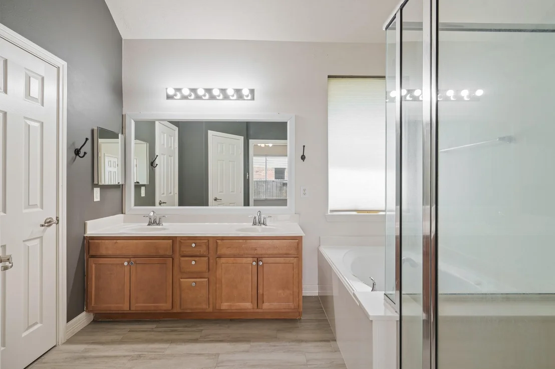 Photo of 7419 Avalon Trace