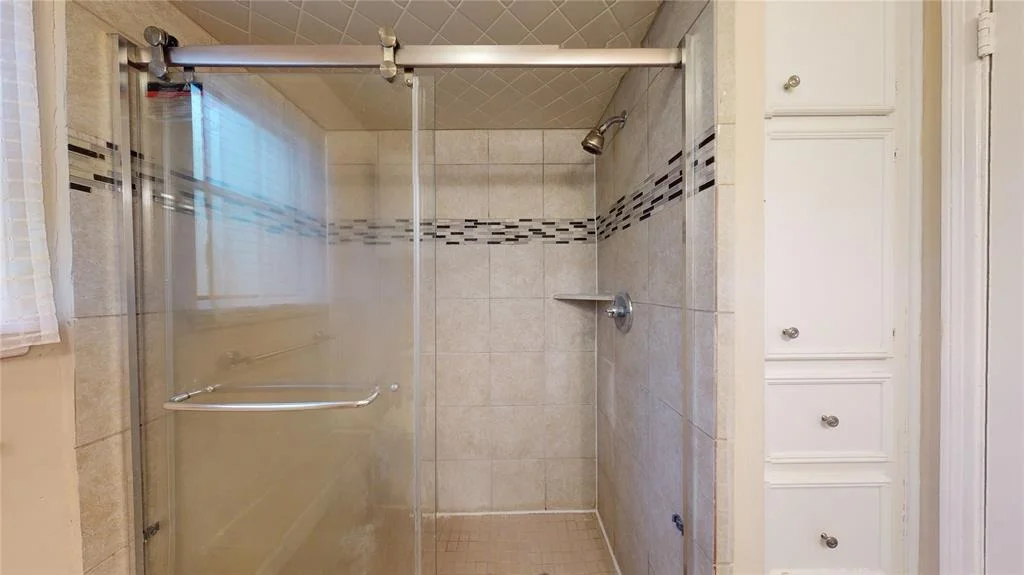 Photo of 7806 Albin Lane