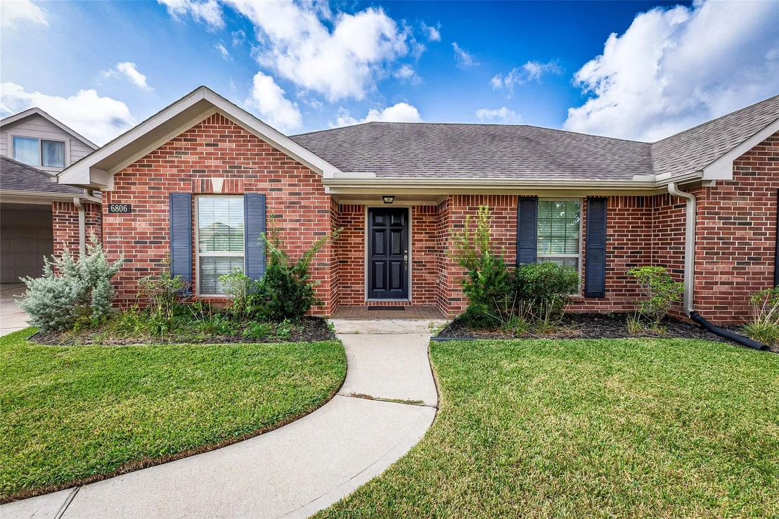 Photo of 6806 White River Circle