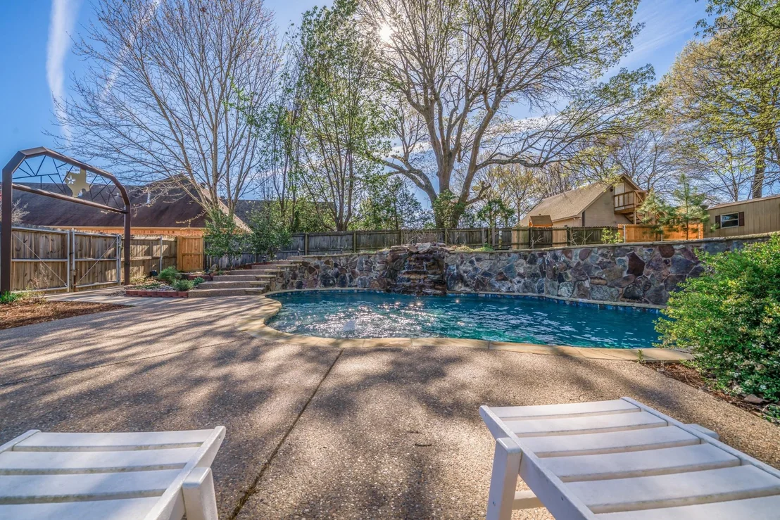 Photo of 104 Glen Rose Trail