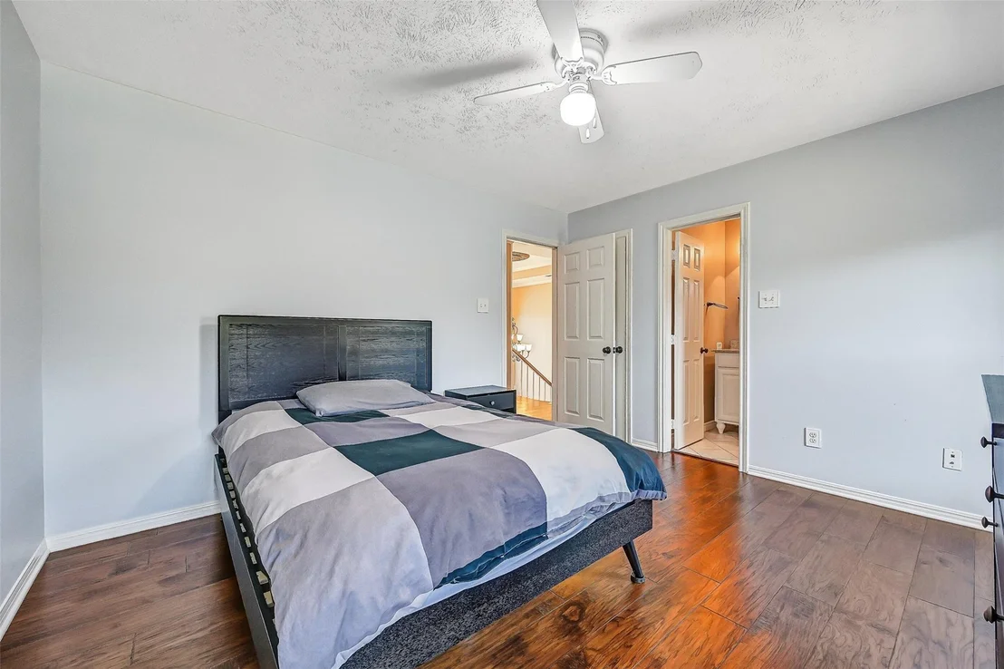 Photo of 101 Oak Drive