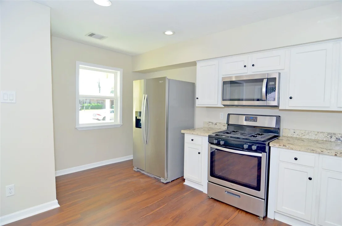 Photo of 1131 Globe Street