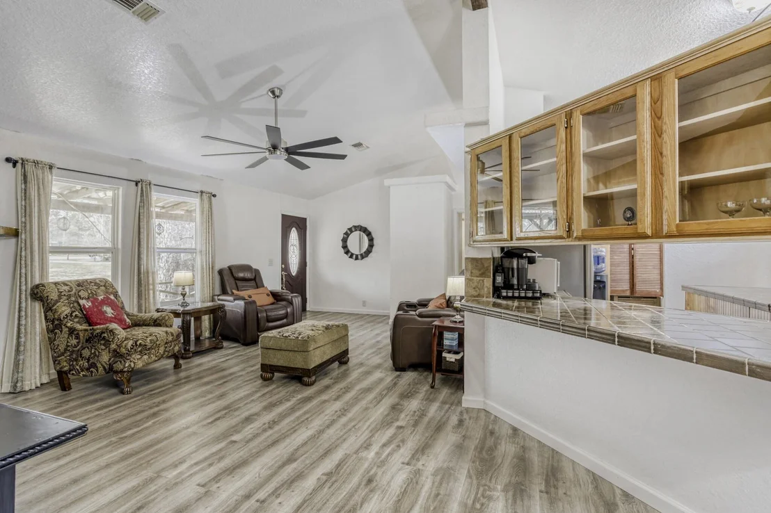 Photo of 414 County Road 4011