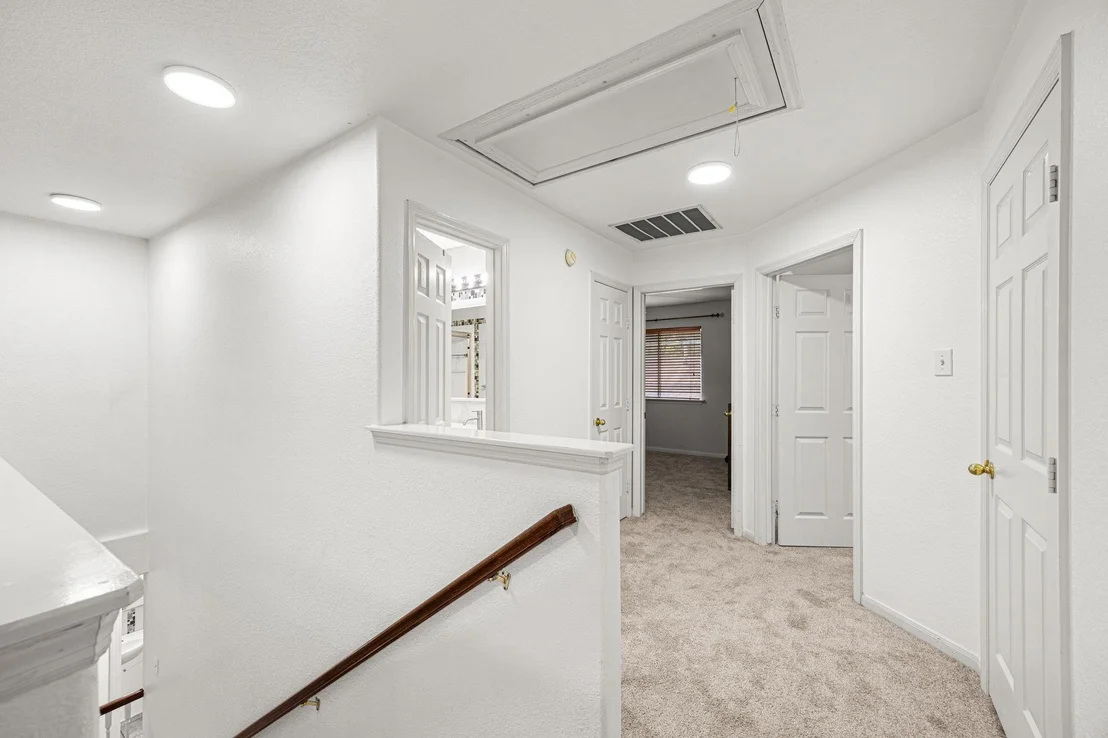 Photo of 202 W Misty Dawn Drive