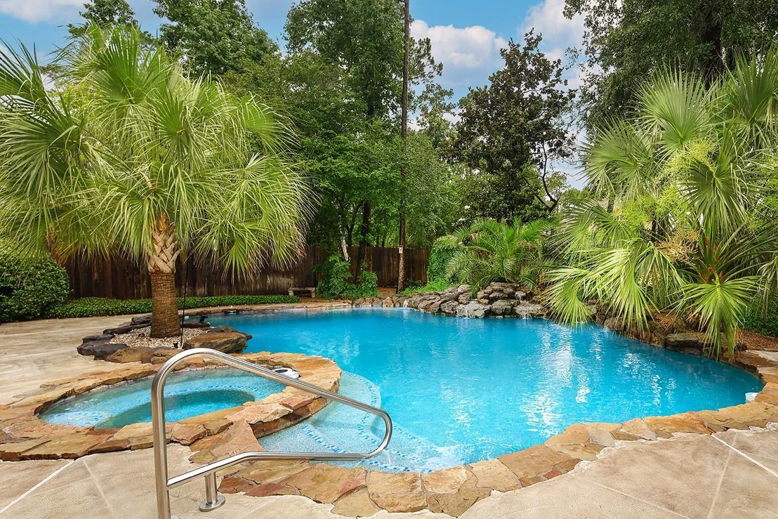Photo of 23 Hillock Woods