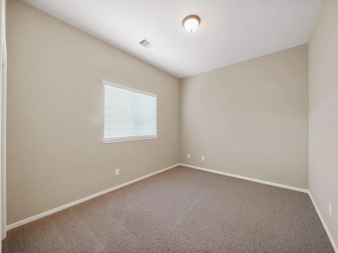 Photo of 22635 Pineleigh Court