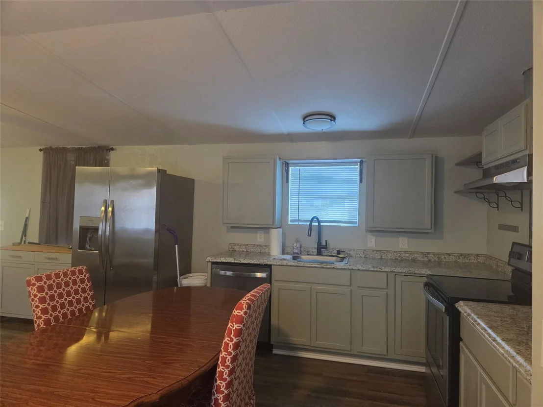 Photo of 1216 Cardinal Lane