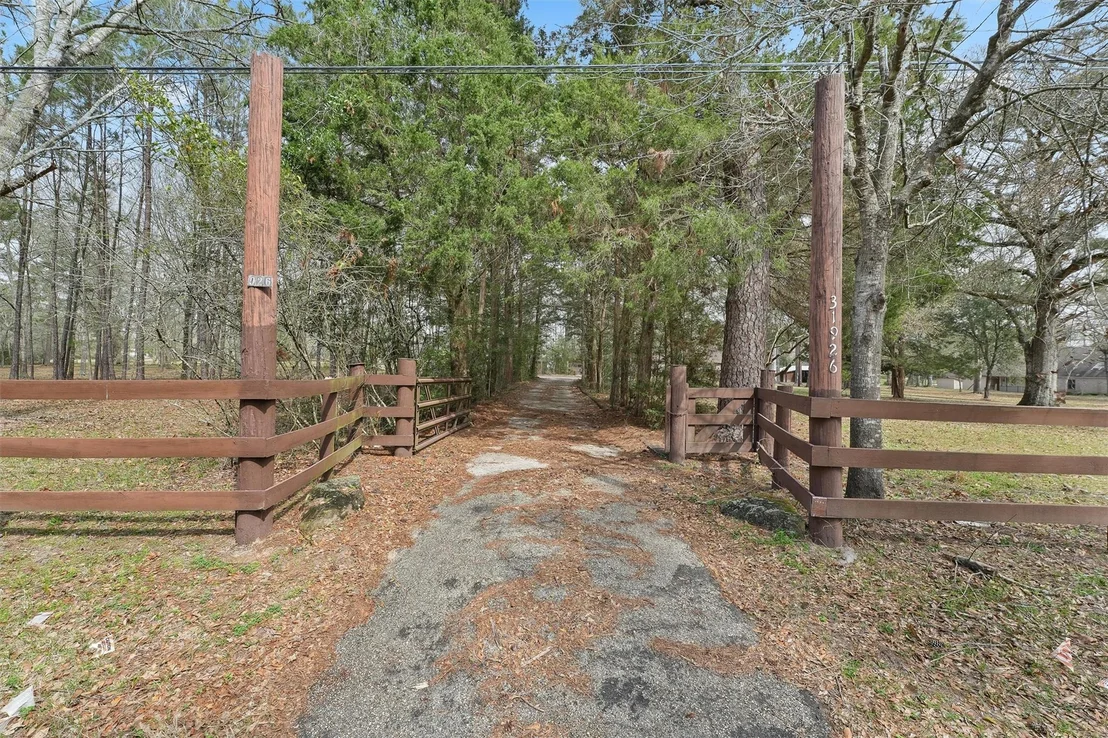 Photo of 31926 Dobbin Huffsmith Road