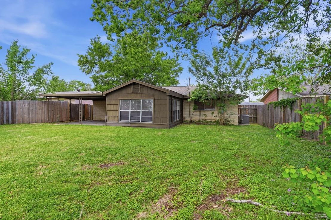 Photo of 5242 Grace Point Lane