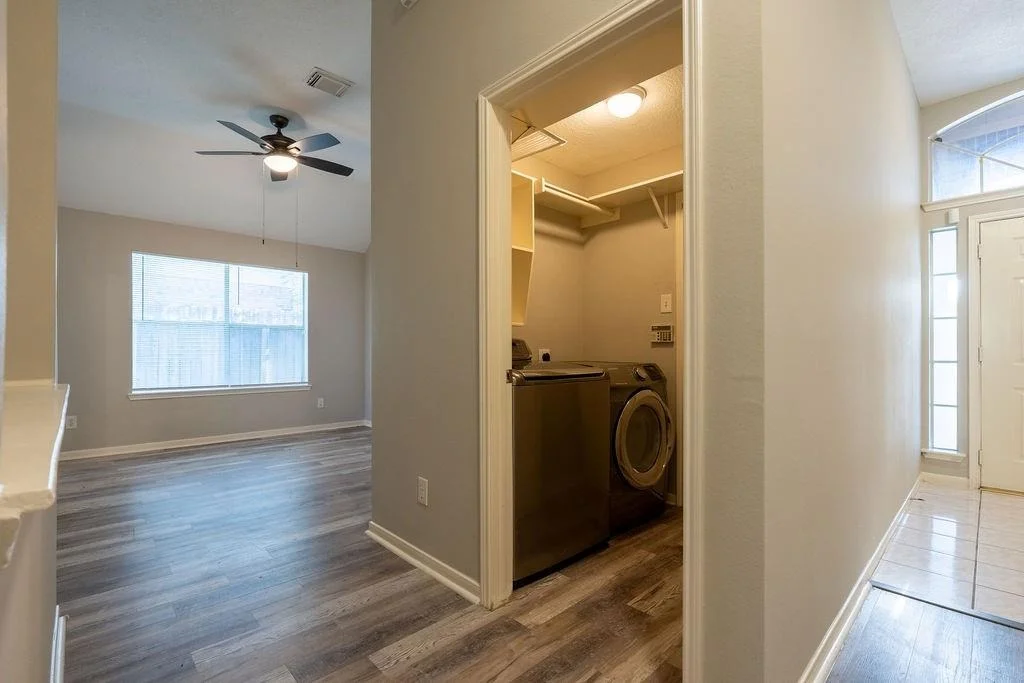 Photo of 9926 Goldenglade Drive
