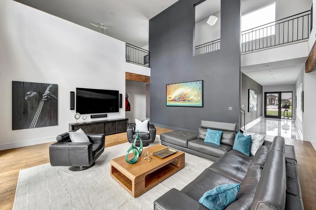 Photo of 8317 Hunters Creek Drive
