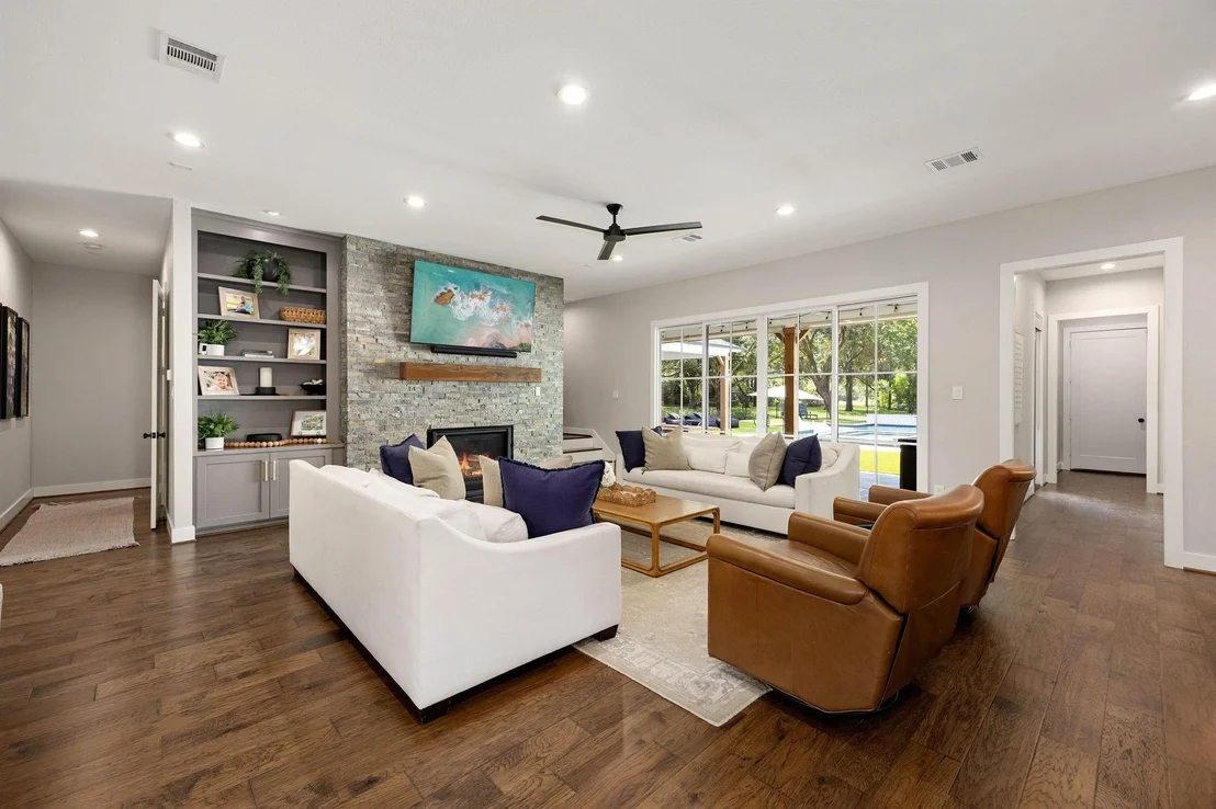 Photo of 3008 S Saddlebrook Lane