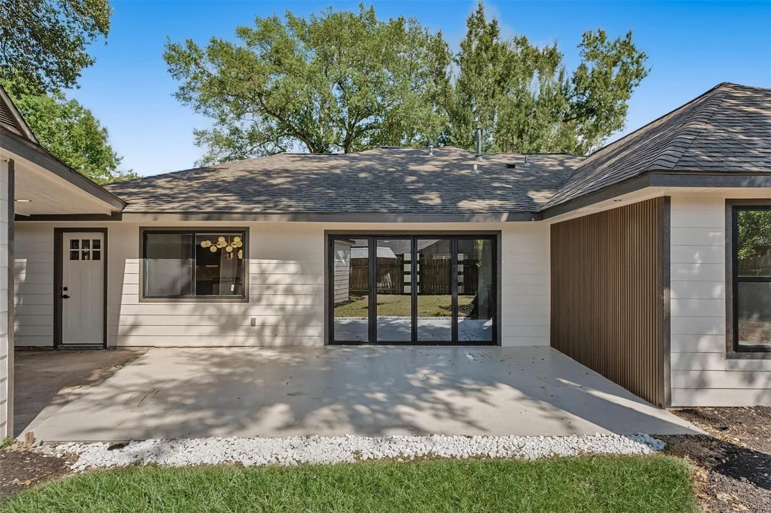 Photo of 2807 Shadowdale Drive