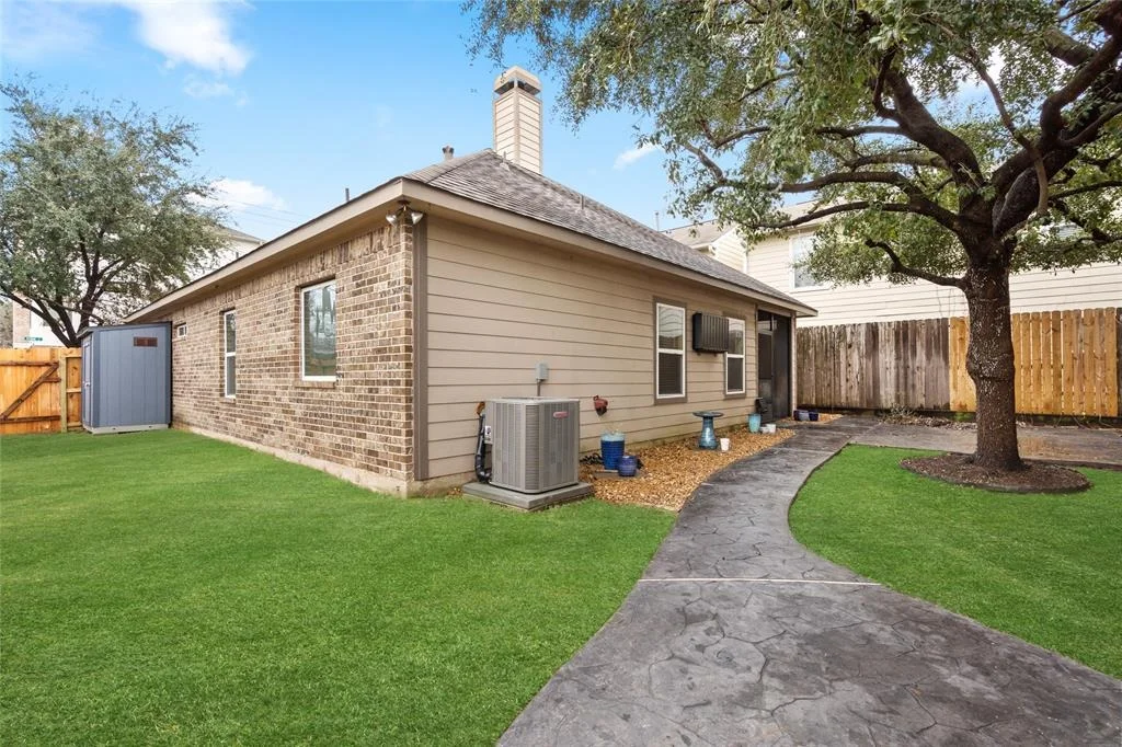 Photo of 1502 Robin Street