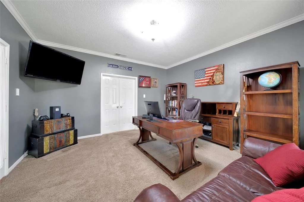 Photo of 16702 Avenfield Road