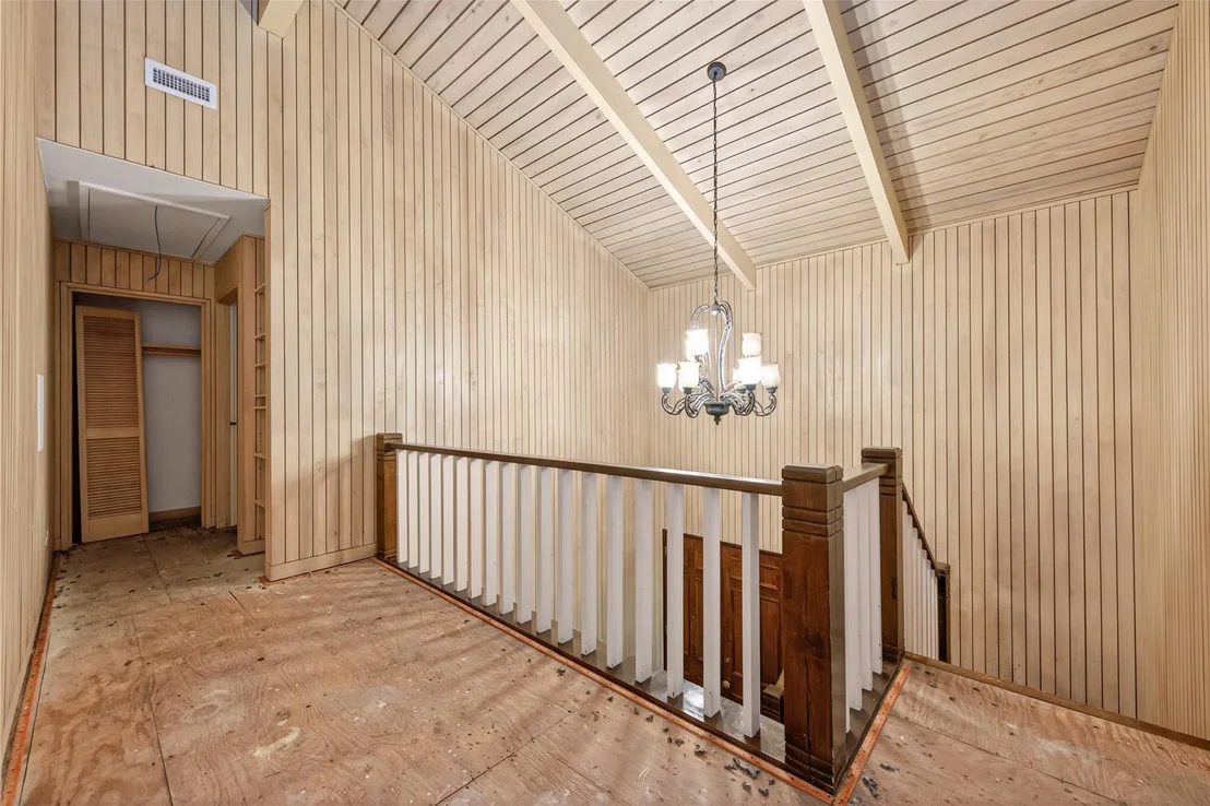 Photo of 219 Cardinal Drive