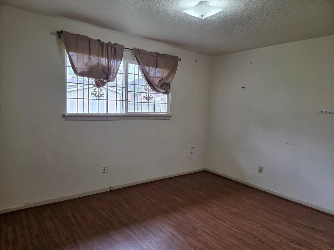 Photo of 14423 Waterloo Drive
