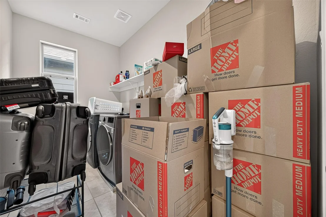 Photo of 8659 Cedardale Park Drive