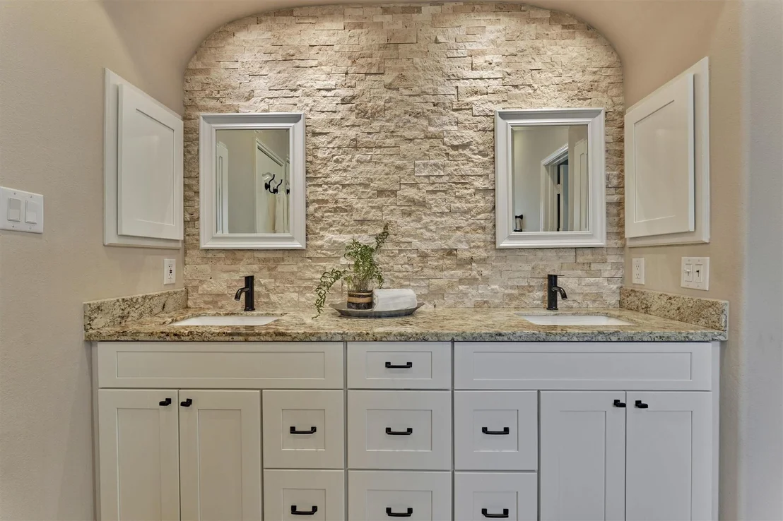 Photo of 24811 Giltspur Way