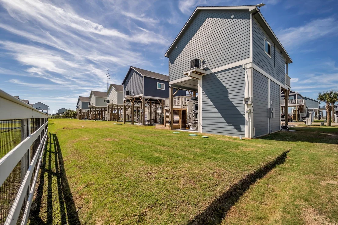 Photo of 1094 Cedar Lane