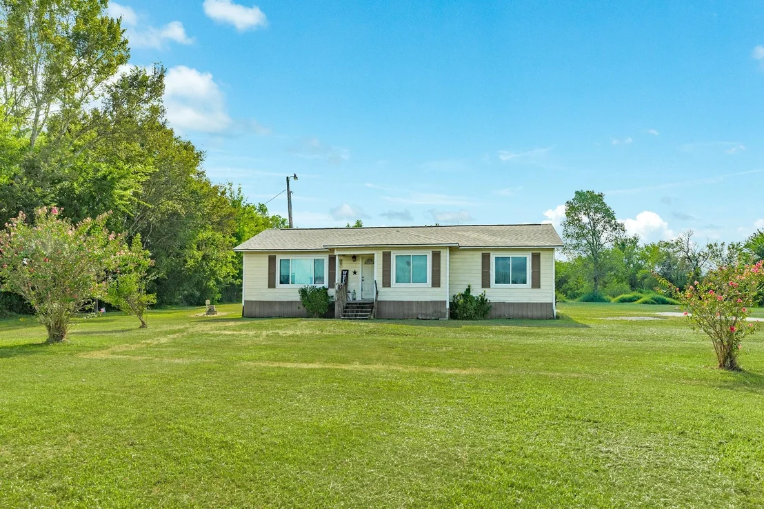 Photo of 302 Britt Bailey Blvd