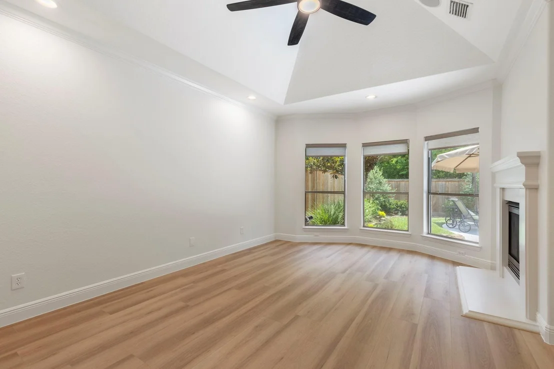 Photo of 35 Avalon Oaks Court