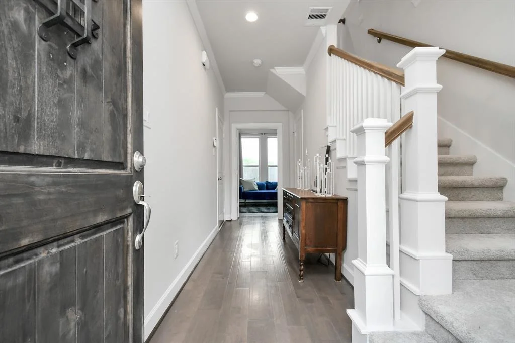 Photo of 4015 Centre Glen Drive