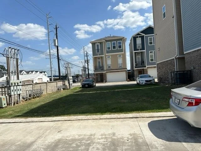 Photo of 2103 Oatfield Drive