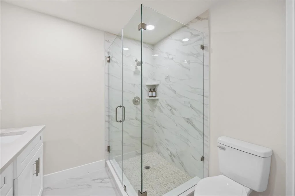 Photo of 160 Greenleaf Lane