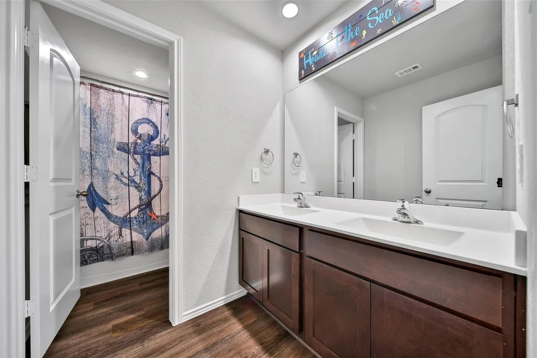 Photo of 2818 Roman Forest Boulevard