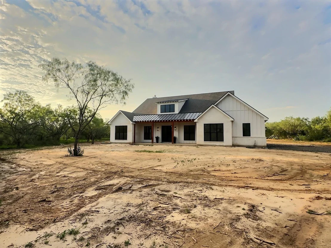 Photo of 1186 Old Pearsall Road