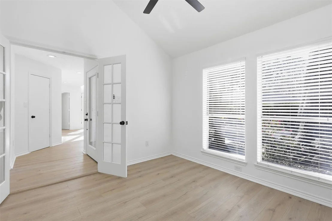 Photo of 12 Rosedale Brook Court