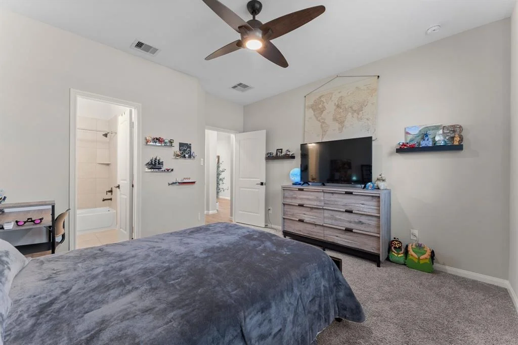 Photo of 2810 Kingly Pine Trail