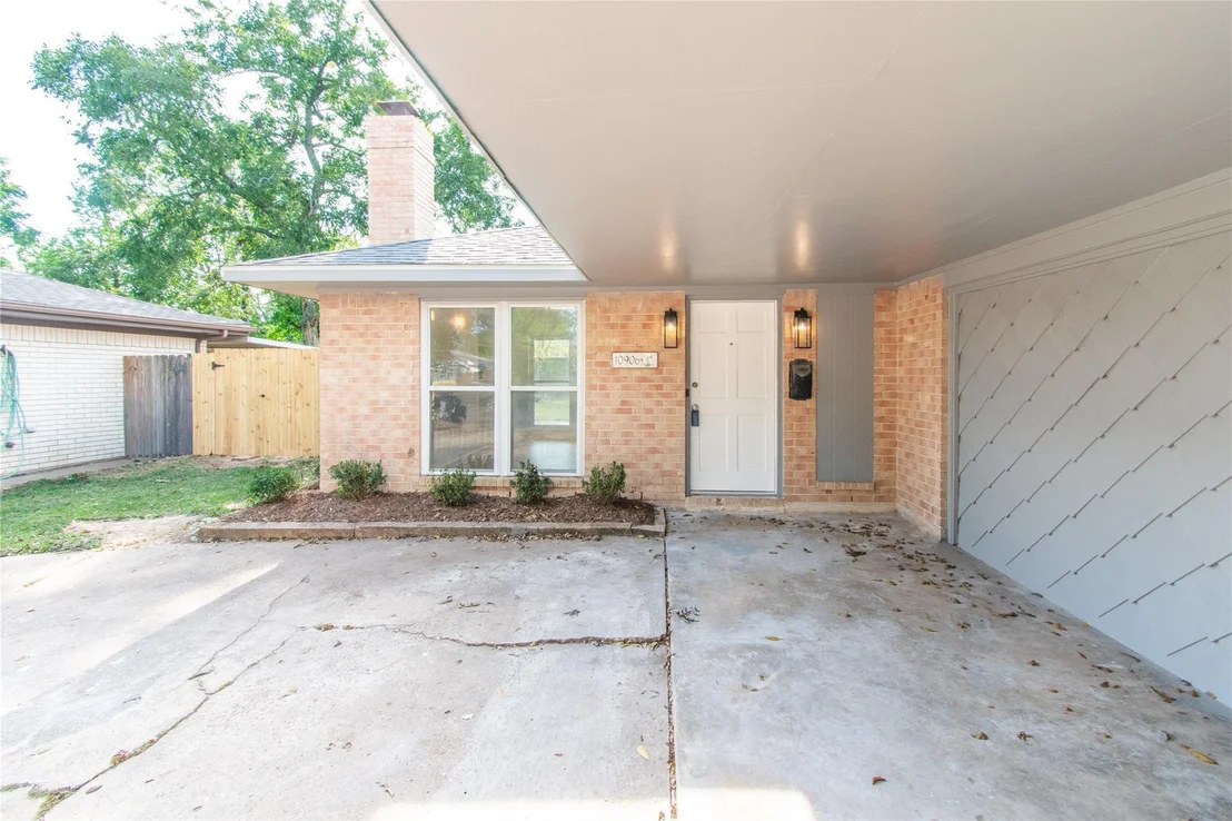 Photo of 10906 Green Arbor Drive