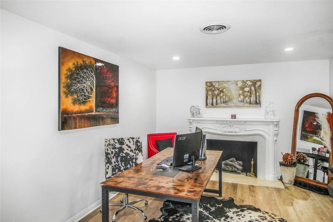 Photo of 536 Oak Drive