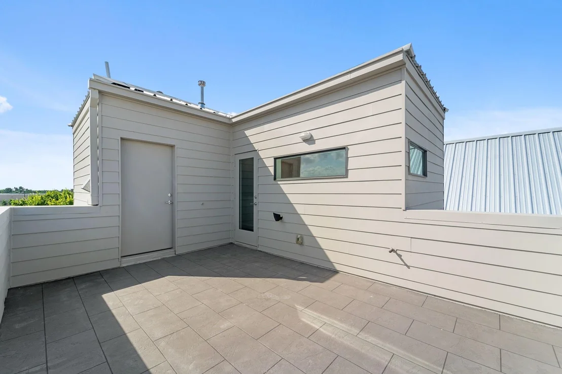 Photo of 2851 Decker Place