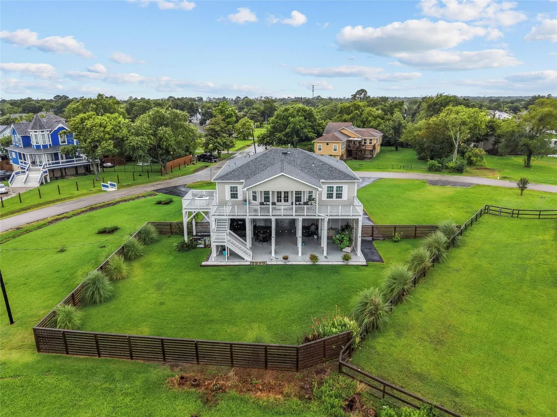 Photo of 4 Shore Acres Circle