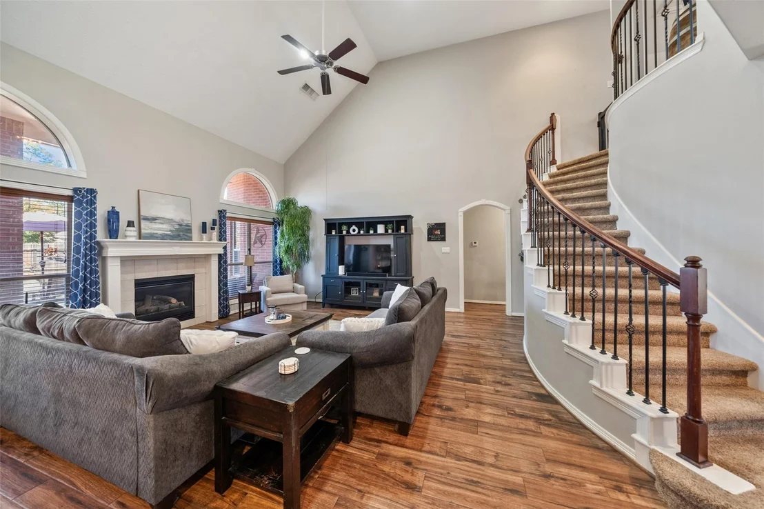 Photo of 15911 Hermitage Oaks Drive
