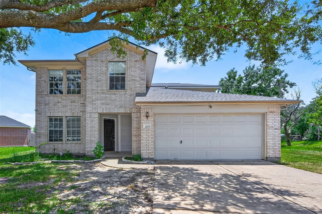 Photo of 3219 Watercliff Court