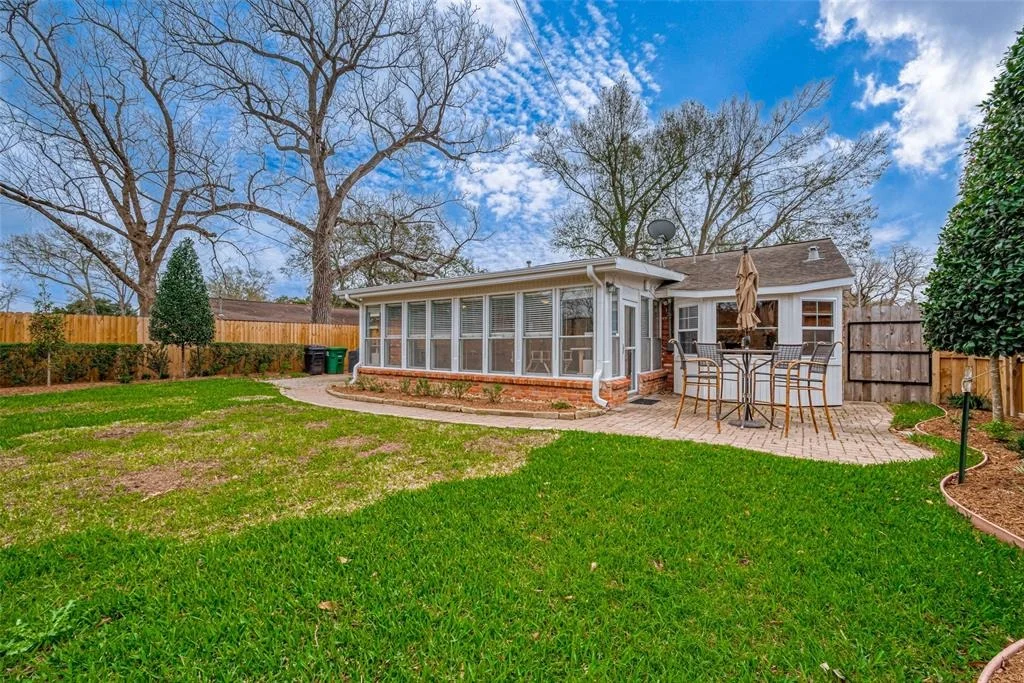 Photo of 5810 Southminster Drive