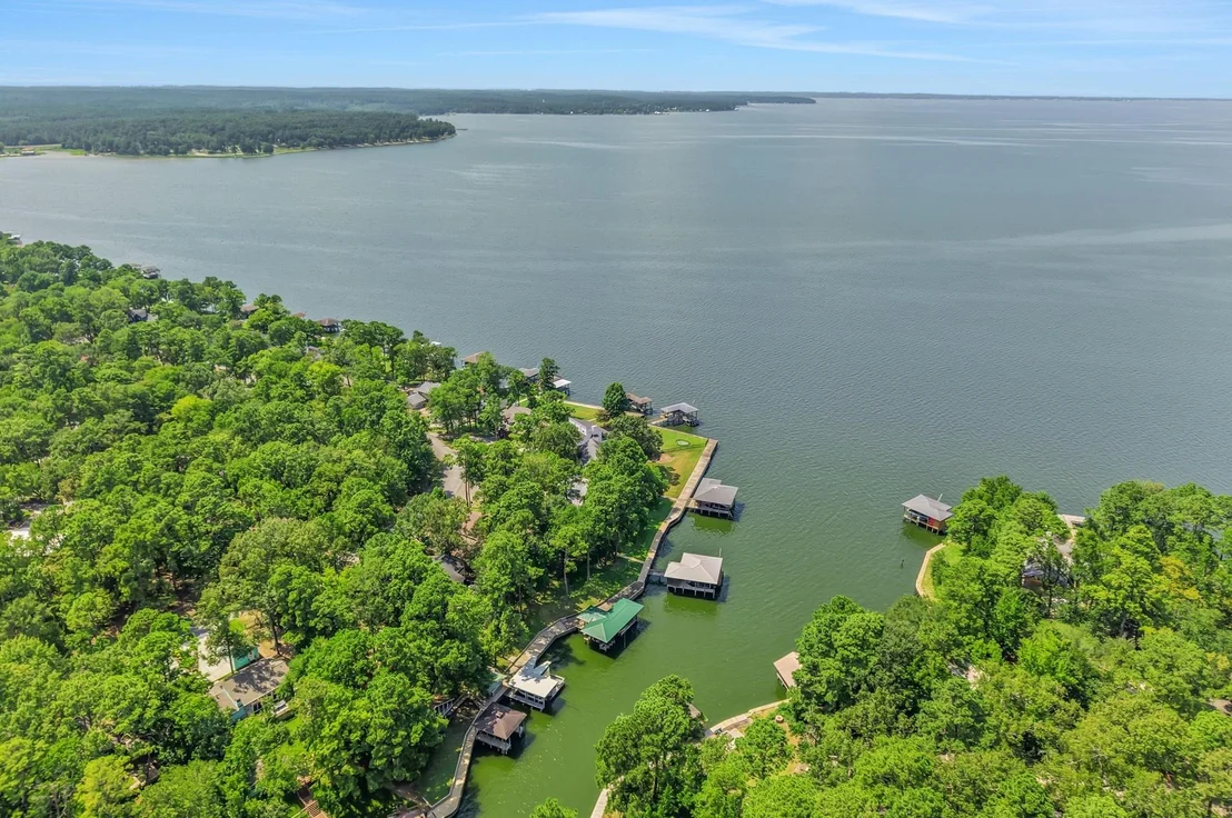 Photo of 511 N Forest Cove Loop